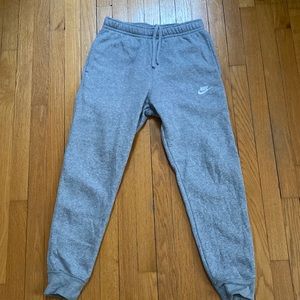 Nike Men's Sportswear Club Fleece Joggers